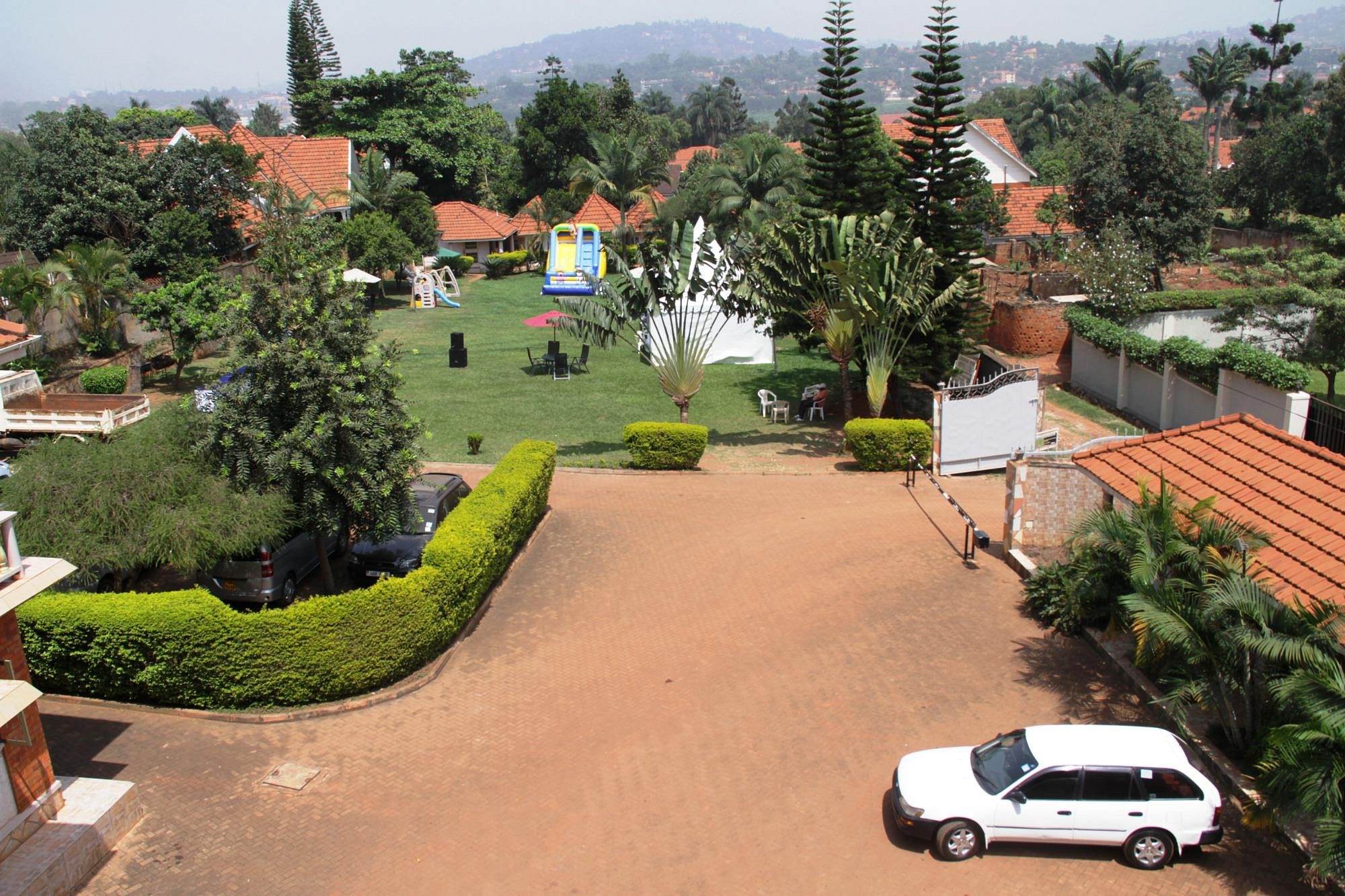 Compound Photo Landmark View Hotel, Kampala Central Region