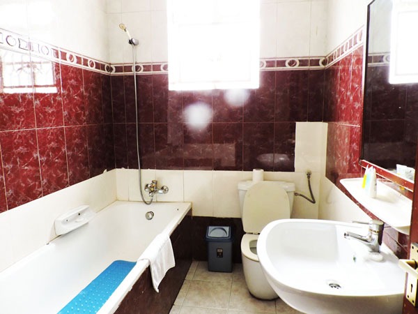 Bathroom Photo Mosa Courts Suites Apartment Kampala Central Region