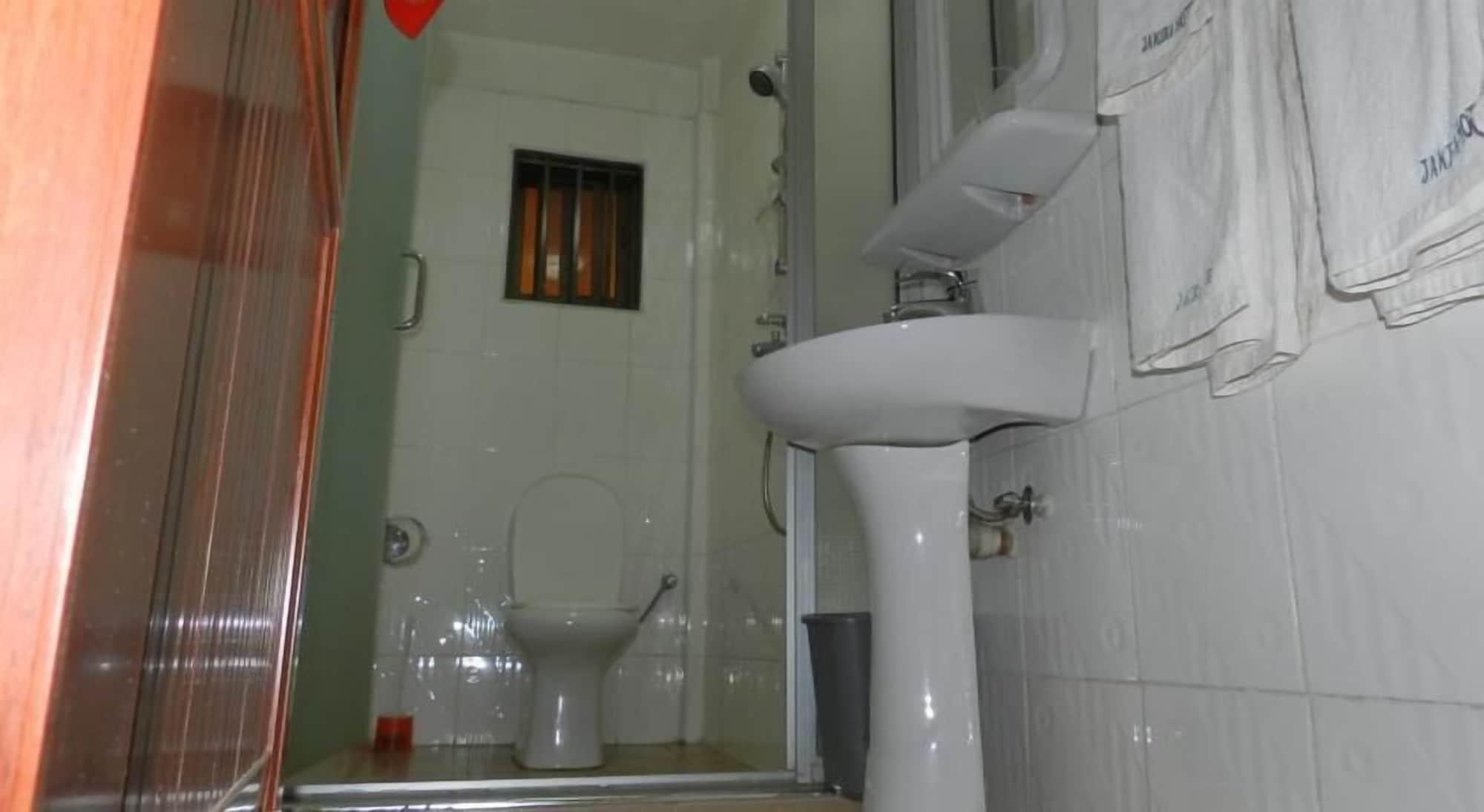 Bathroom Photo Crown Jakiba Hotel Kampala Uganda Central Region