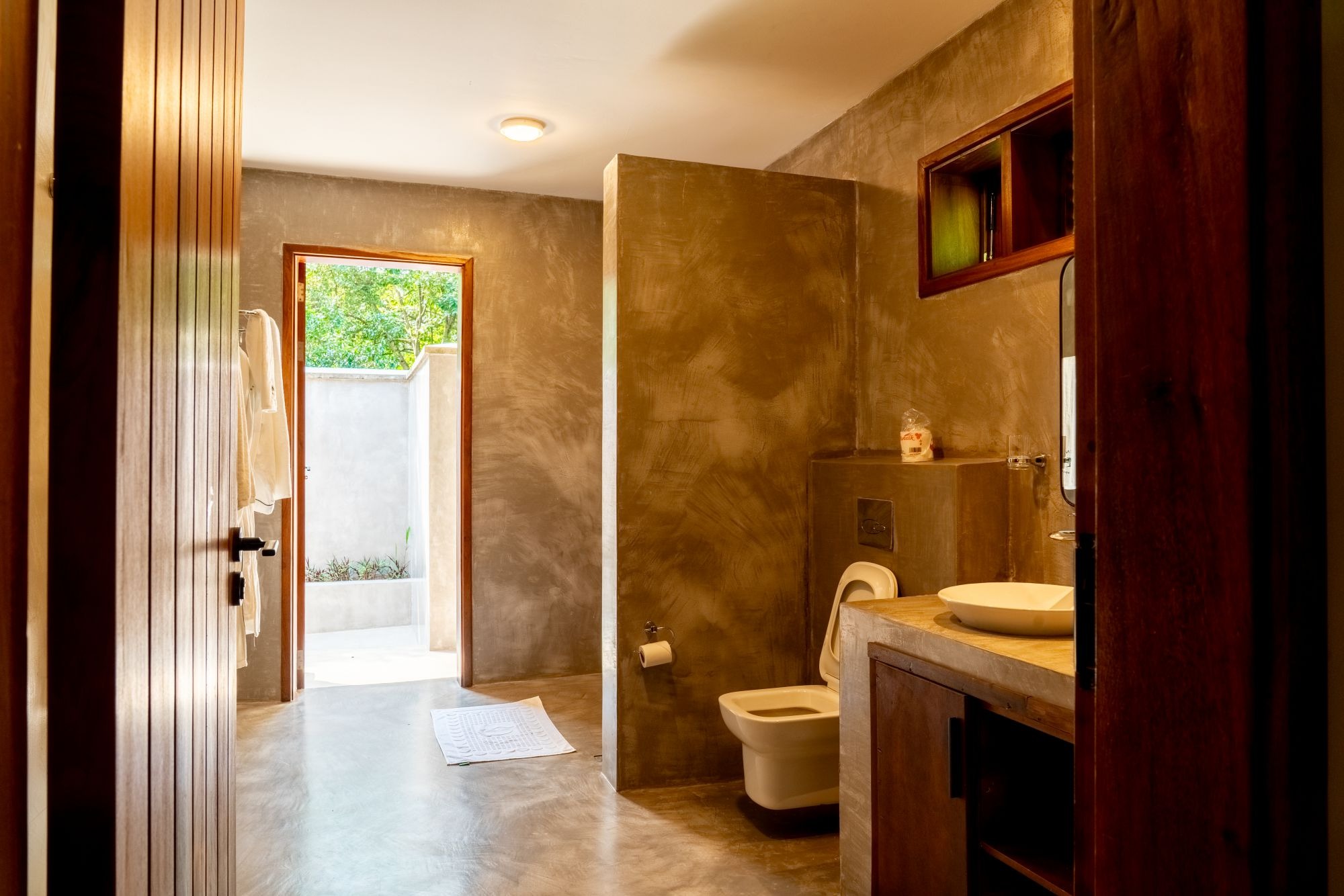 Bathroom Photo Kalinzu Ecolodge Bushenyi Uganda Western Region