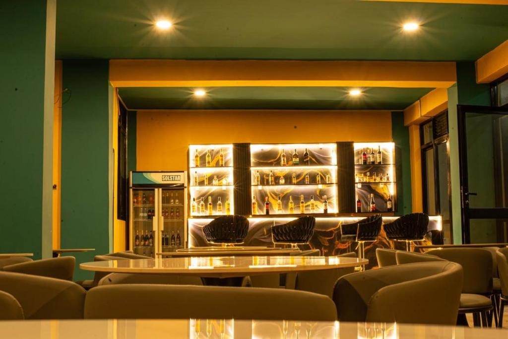 Restaurant Photo Wyne Hotel Mbale Uganda Western Region