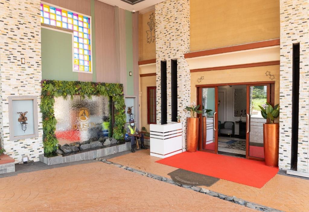 Property Exterior Photo Allison Hotel Jinja Western Region 1