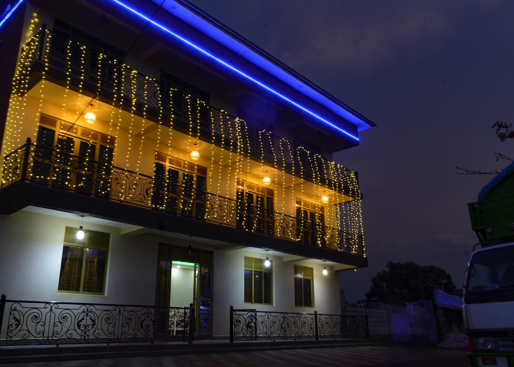 Property Exterior Photo Kanye Bridge Hotel Jinja Central Region