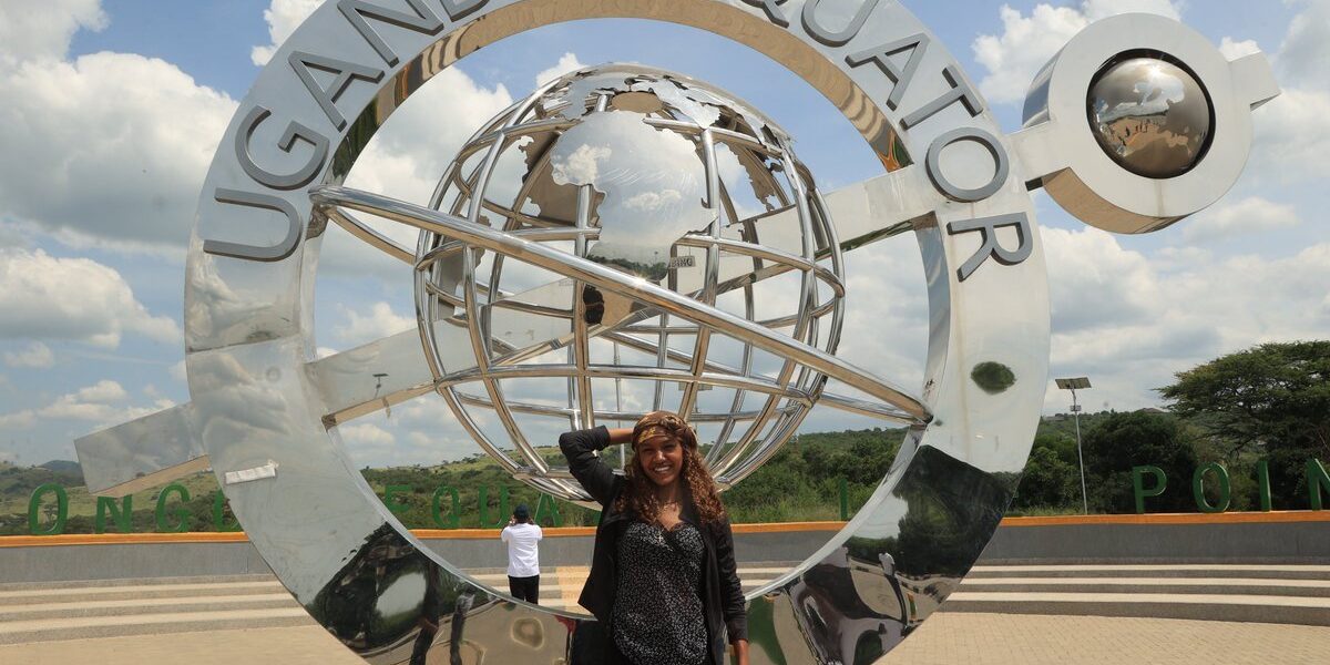 Kikorongo Equator Monument