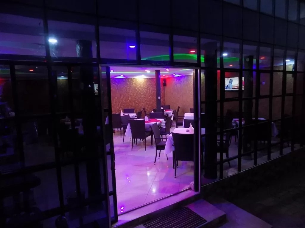 Restaurant Photo Belline Hotel Ishaka Western Region
