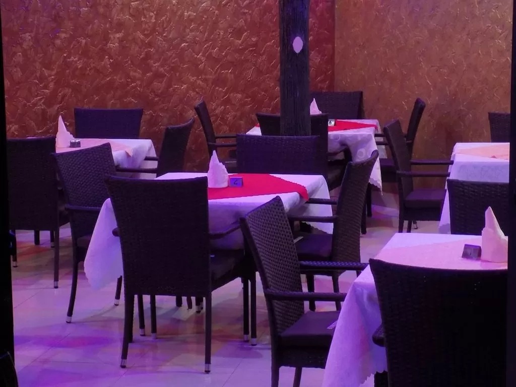 Restaurant Photo Belline Hotel Ishaka Western Region 1