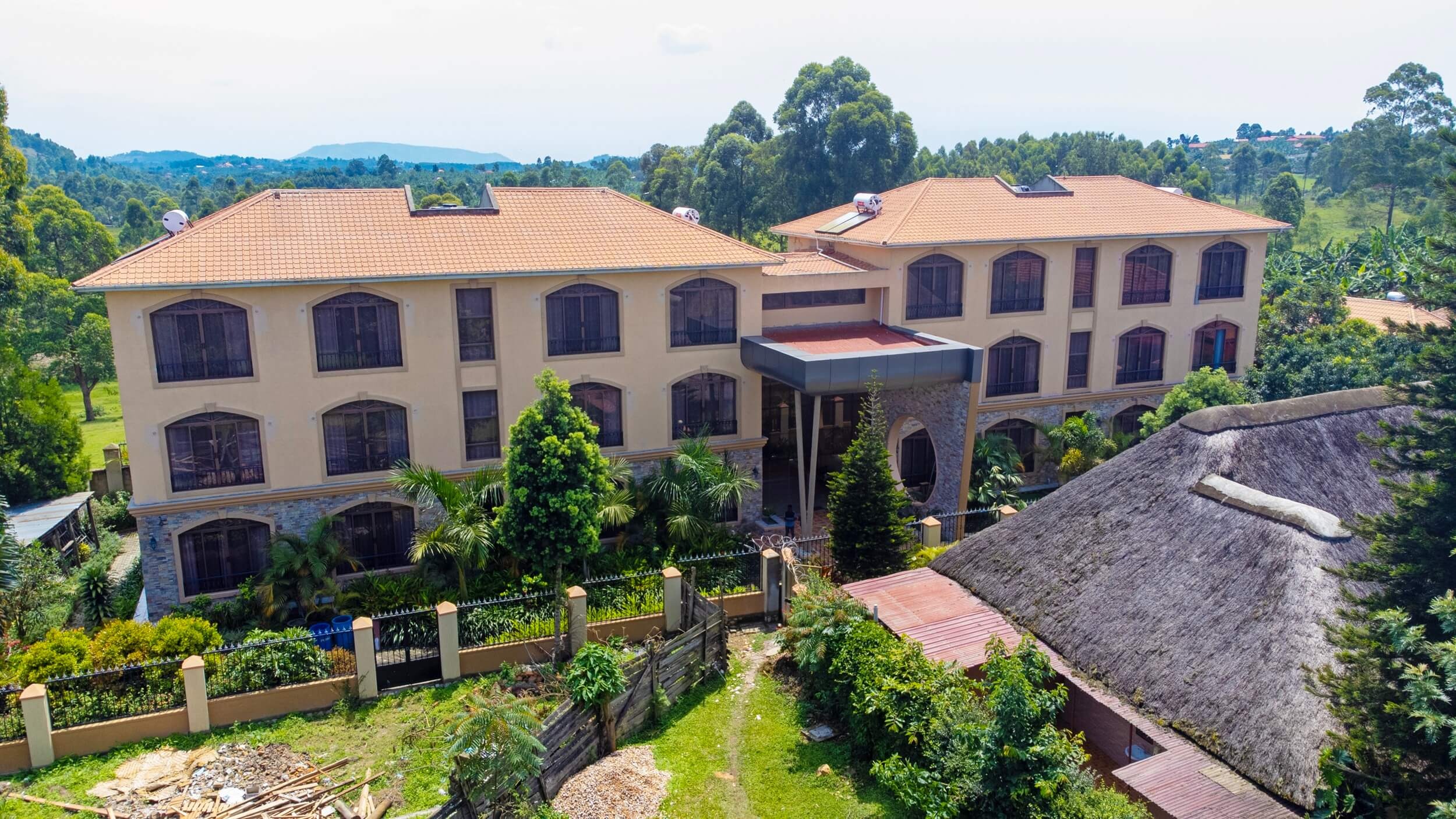 Property Exterior Photo Tuzza Hotel Bushenyi Western Region